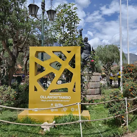 Qhawarina Hostel Ollantaytambo
